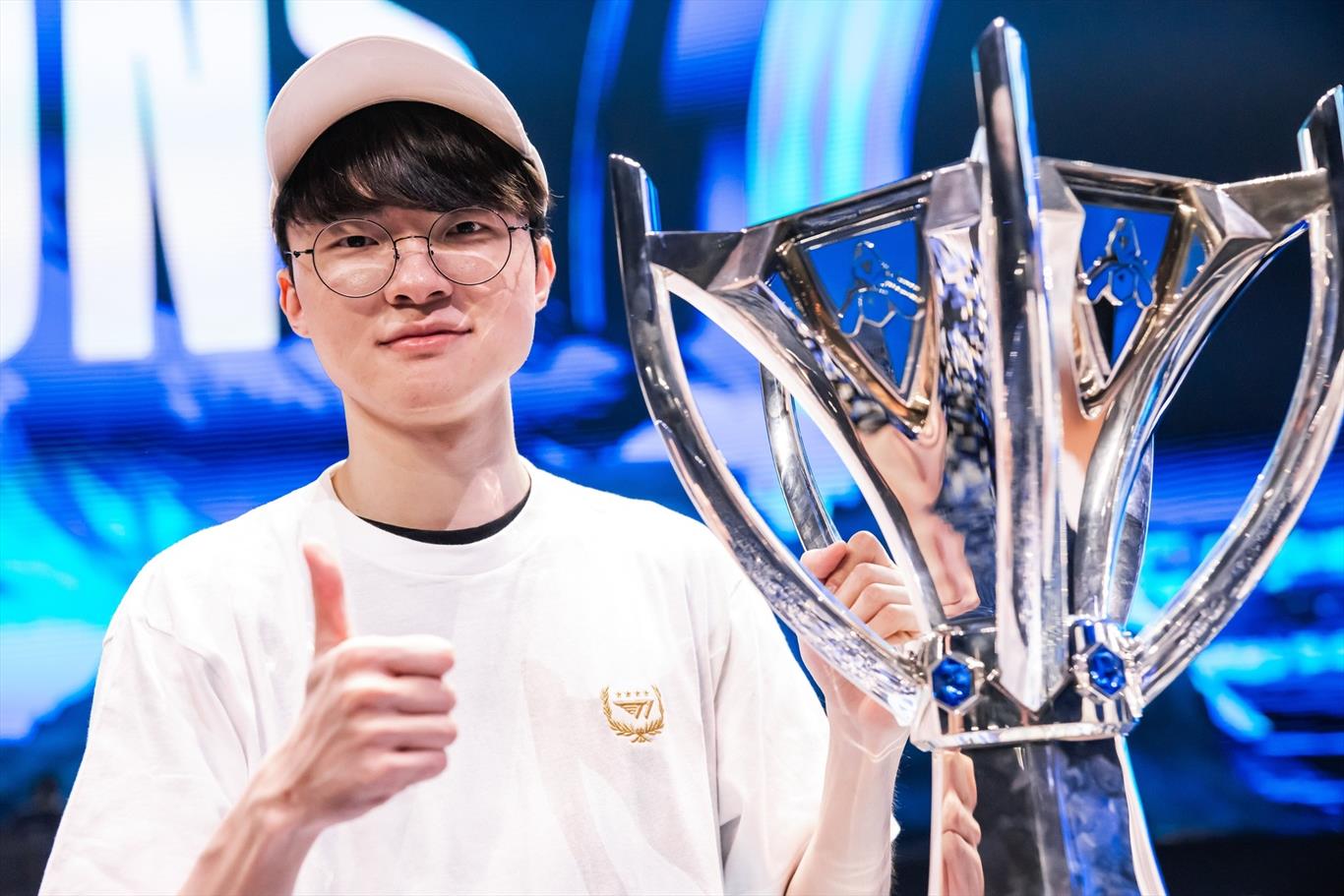 Quỷ Vương Bất Tử Faker Sở Hữu Nhiều Trang Phục Hơn Phần Lớn Các Tướng LMHT Sau Lên Ngôi Vô Địch CKTG 2024 Quỷ Vương Bất Tử Faker Sở Hữu Nhiều Trang Phục Hơn Phần Lớn Các Tướng LMHT Sau Lên Ngôi Vô Địch CKTG 2024