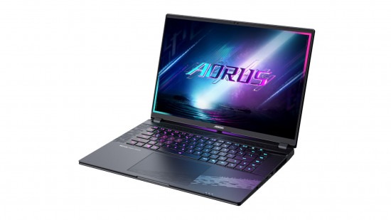 gigabyte-5070-laptop-spon-con-3-550x309