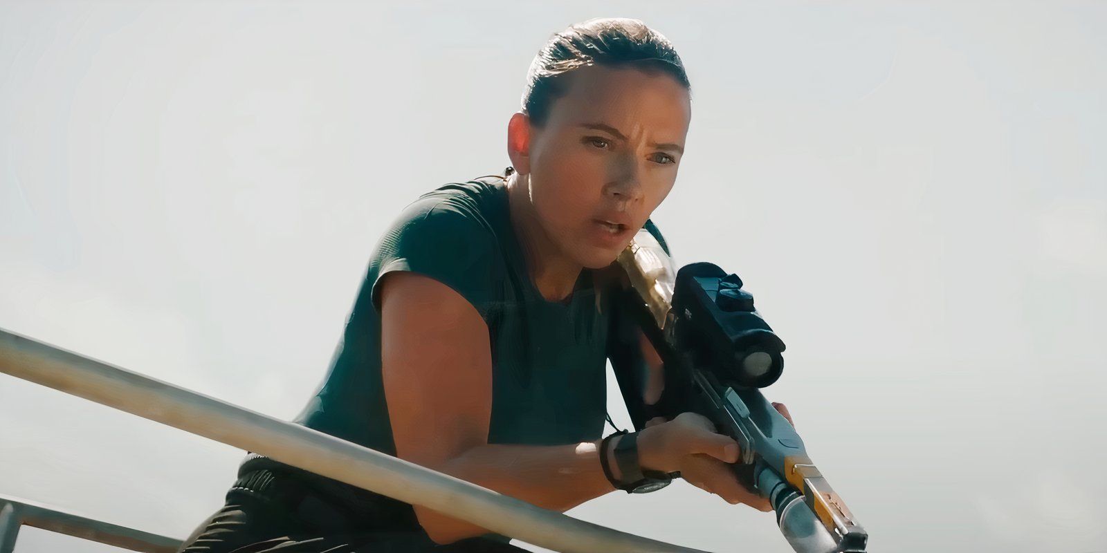 scarlett-johansson-jurassic-world-rebirth-boat