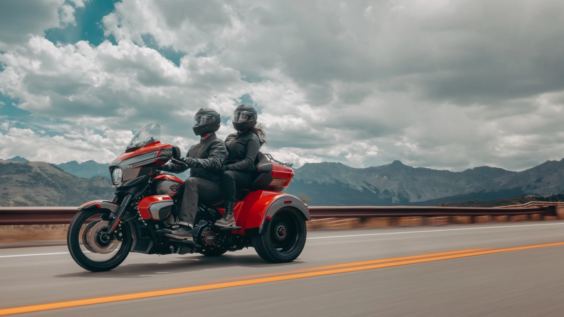 2026-harley-davidson-cvo-street (2)