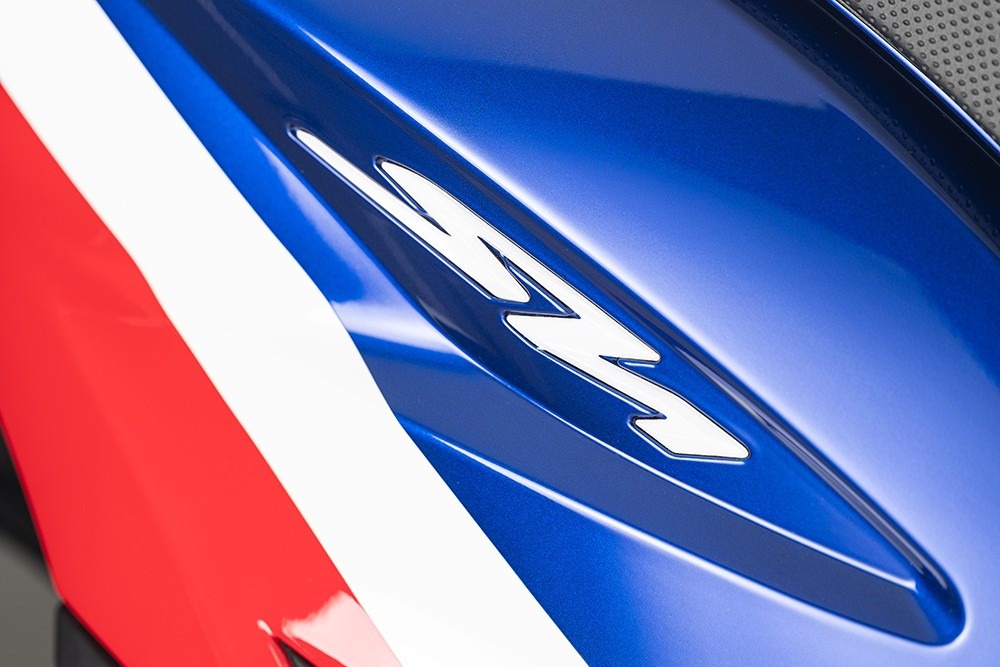 honda-sh125i-150i-2026-hrc-detai