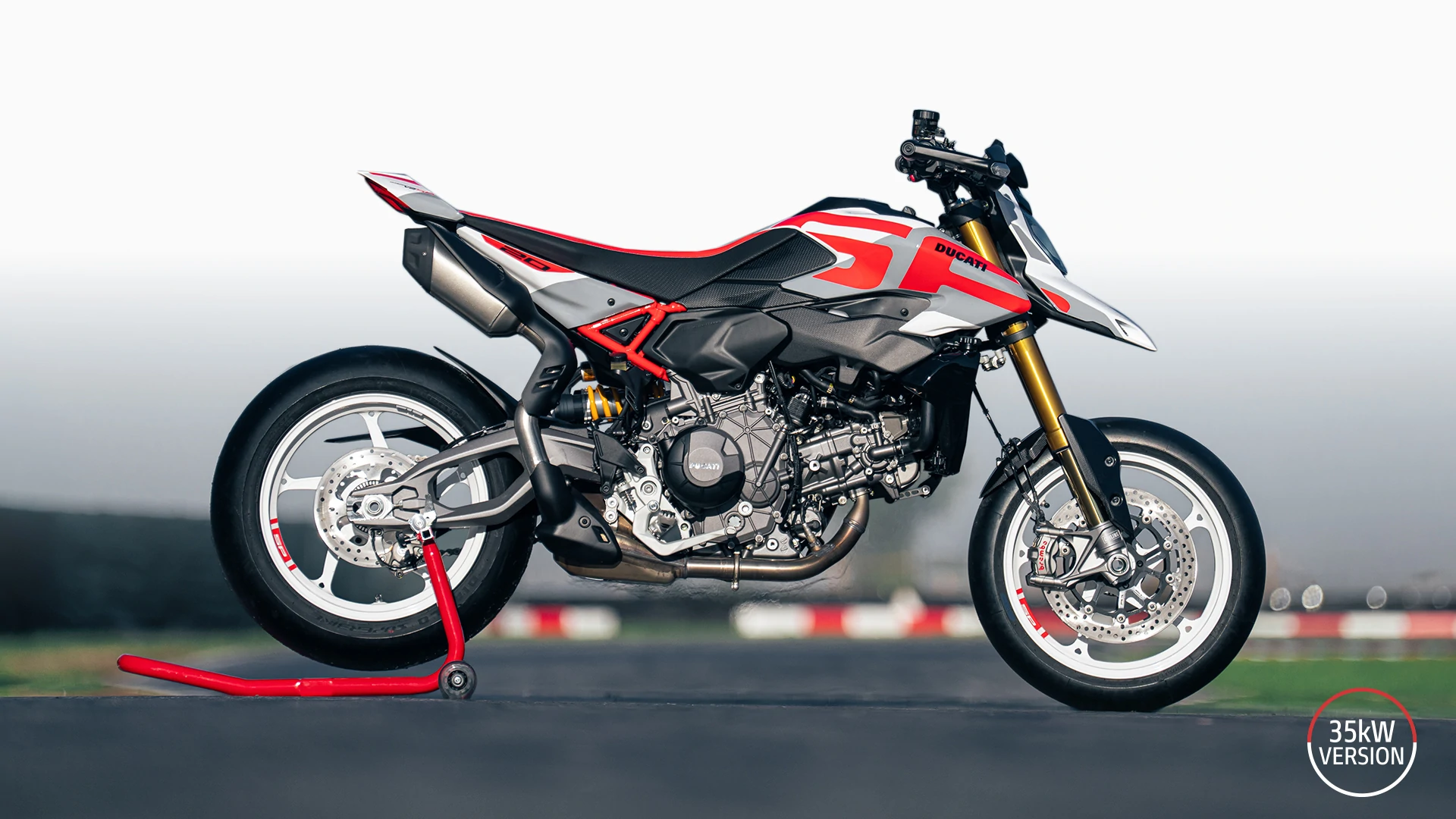 ducati-hypermotard-v2-eicma-laun (3)